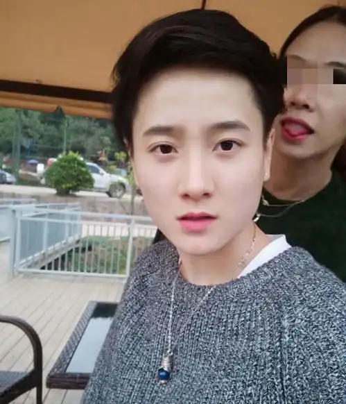  网曝女护士196刀刺死闺蜜被判死缓,法院通报两人是情侣关系