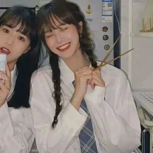 一组闺蜜头像