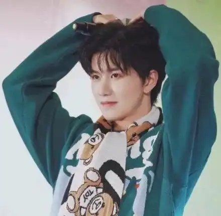  刚否认就同居,还暗戳戳发糖这对选秀情侣是欺骗粉丝上瘾了