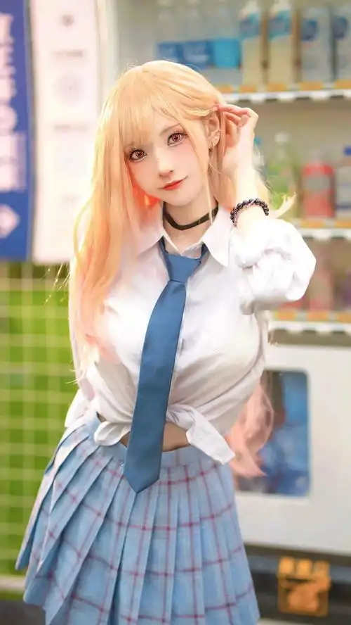  cos更衣人偶坠入爱河喜多川海梦小正义