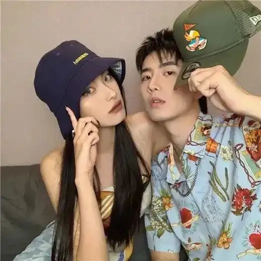  情侣头像彩虹有七种光而你是我的光