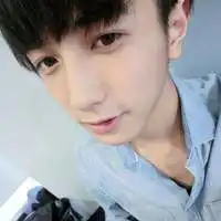  情侣头像一男一女我们把爱情堵上了谁都不可以反悔的