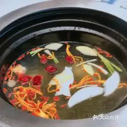 新三不牛腩金海路店的养生虫草花菌王锅底好不好吃用户评价口味怎么样上海美食养生虫草花菌王锅底实拍图片大众点评