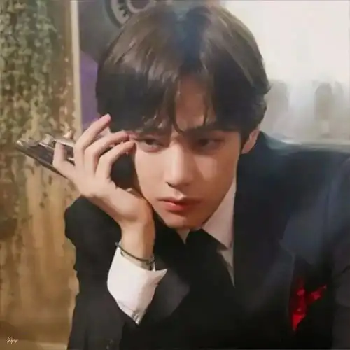  这些一看就想加好友的头像,太好看了