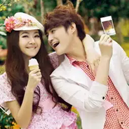  情侣婚纱照微信头像1