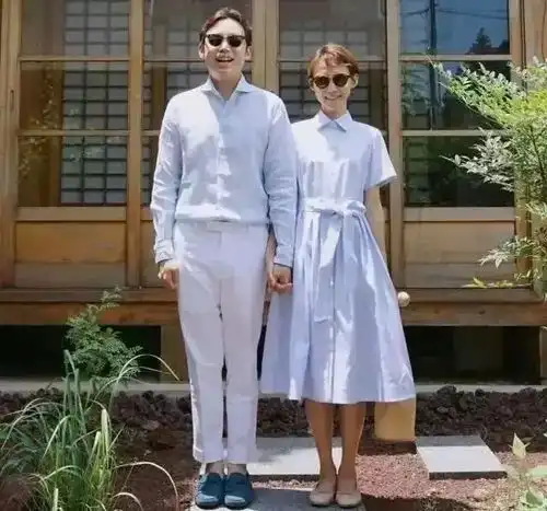  养眼韩庚卢靖姗穿情侣装现身,但隔空都能穿情侣装的他俩更会玩儿