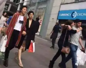 不管窦靖童和周冬雨是不是真的,这个girl是真的酷