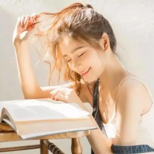 今日头像其实我不胖只是被生活打肿了