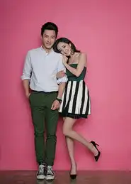  刘恺威杨幂婚期将至曝情侣写真显甜蜜