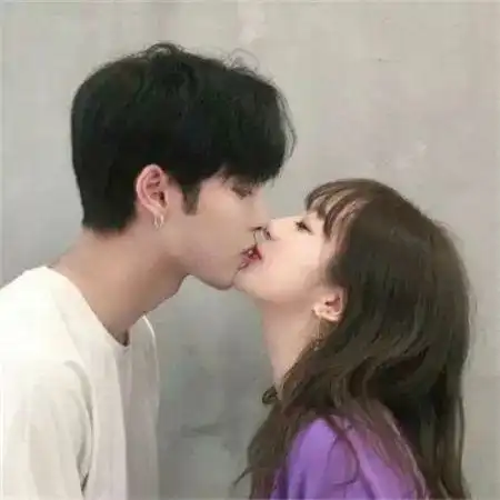  情侣正确的亲吻姿势,好好学学