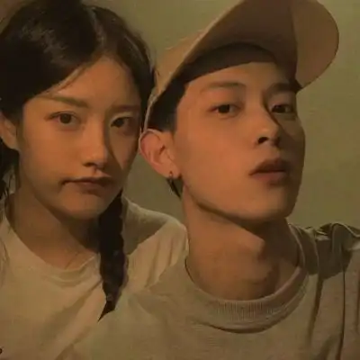  复古双人港风情头氛围感图片