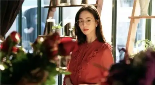 38岁张钧甯仍坚持健身,苗条身材不比模特差,看这细腿好想减肥