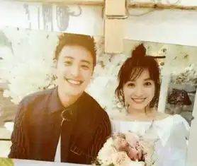  吴昕潘玮柏亲密无间,陈妍希满脸羡慕