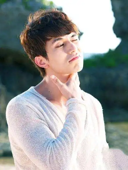  国民初恋秀智李栋旭热恋,一首凉凉送给李敏镐,明星们的感情靠谱吗