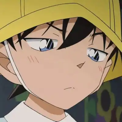  名侦探柯南头像高清戴黄色帽子系列