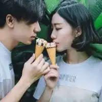  总有人会陪你去天涯海角情侣头像一男一女唯美伤感情侣头像