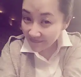  又美又有风情许晴嘟嘴卖萌秀事业线超性感