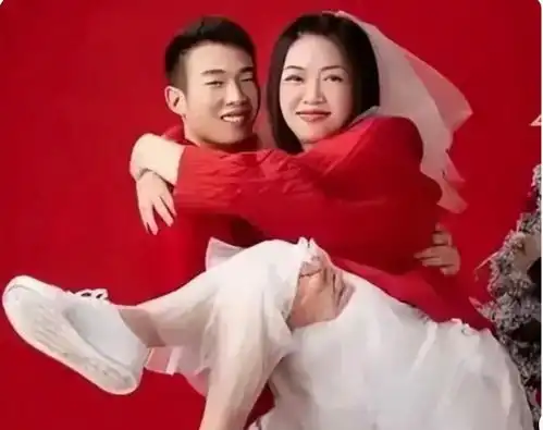 湖北女子瘫痪后被迫离异,闺蜜让儿子与她结婚,称天作之合