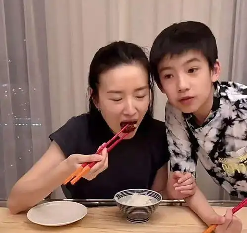  想与董洁复婚潘粤明发文吐露心声疑表白,与尹姝贻多年恋情无果