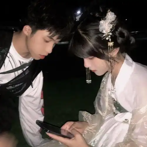  甜蜜的情侣头像