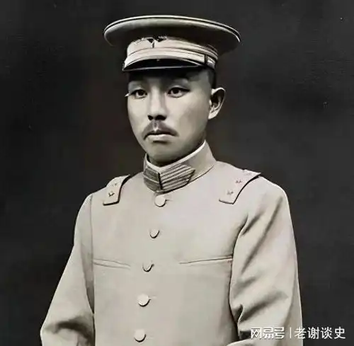  老蒋不信任地方军阀可偏对杨森大加信任看年轻时的事迹就知道