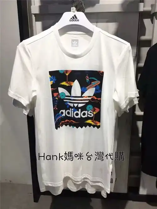  这个时间推t恤,不是我傻了,就是他炸了18ss7月上架设计师经典情侣款t恤