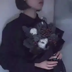  情侣头像丨一左一右