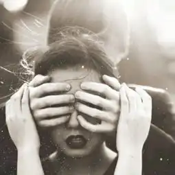  欧美情侣黑白星空头像