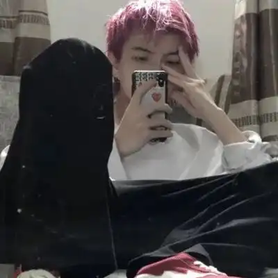  幸无所爱真人头像