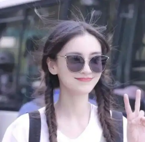  郭麒麟节目中说baby十年前不火,baby自信反怼,杨颖十年前真的很火