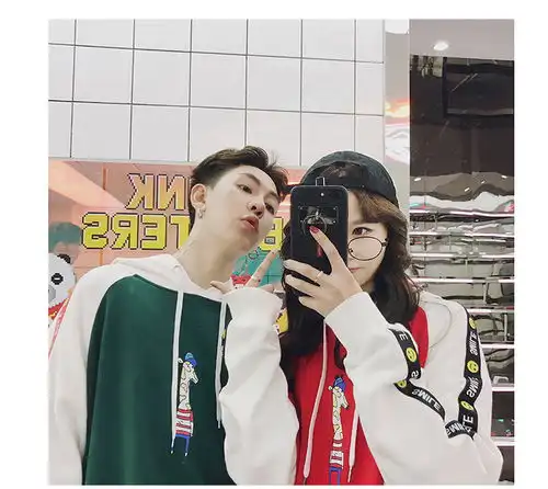  g2018年春装新款男士长颈鹿卡通印花连帽套头卫衣情侣