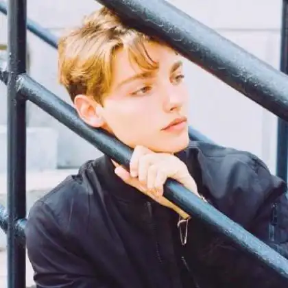  欧美个性男生头像,翻腾的心情无法平息的男人