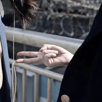  头像朋友圈的丧句文案