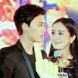  杨幂新恋情曝光,两人同穿情侣装甜到发鼾,卓伟还有猛料