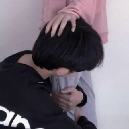  qq头像情侣不带字爱是能用语言表达的