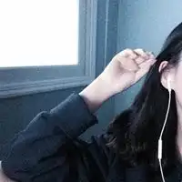 黑衣服女头像一身黑衣服的女生头像
