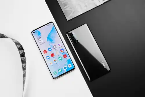  都说自古红蓝出cp,其实黑白配更适合情侣