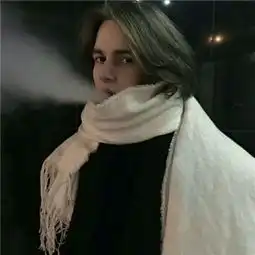  2018伤感头像男生一个人无言的陪伴胜过虚有的情话