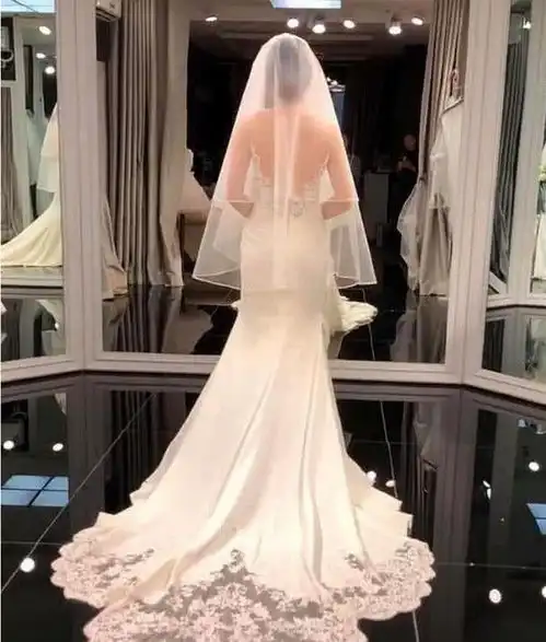  抖音背影新娘火了,看到镜子中正脸后,网友你是魔鬼吗