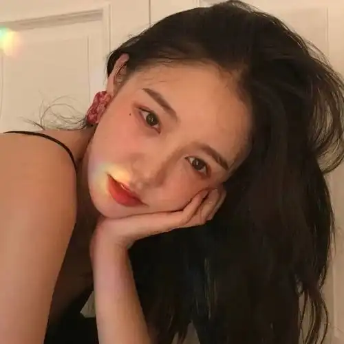  12句超火的网易云热评若能避开猛烈的欢喜,也不会有悲痛的来袭