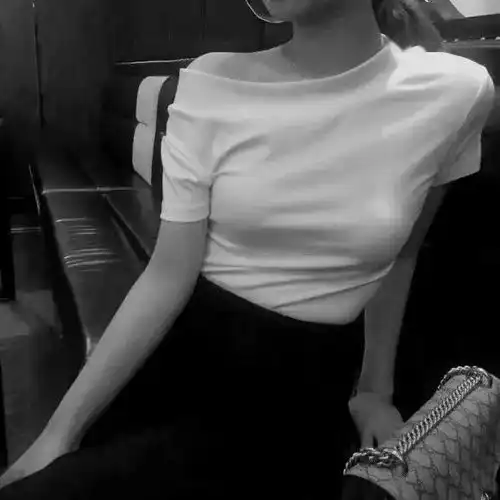  情头霸气黑色真人情侣头像