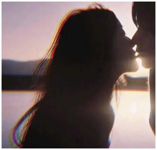  浪漫至尊版情侣头像,张张都是秀儿,网友再也不怕班主任了