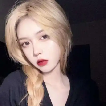  时尚精美精致女头好看御姐头像高冷气质头像图片