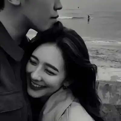  虐死单身狗的幸福情侣头像如果忘记太难那就一直记得