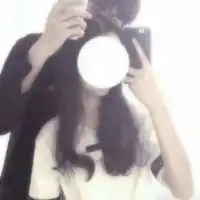  微信用手机挡脸的情侣头像微信头像图片大全