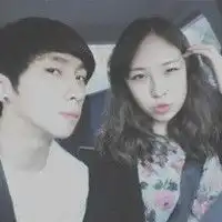  两人一张的时尚潮流情侣头像图片