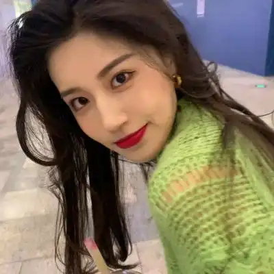  真人头像女可爱漂亮的素颜好看的女生真人头像