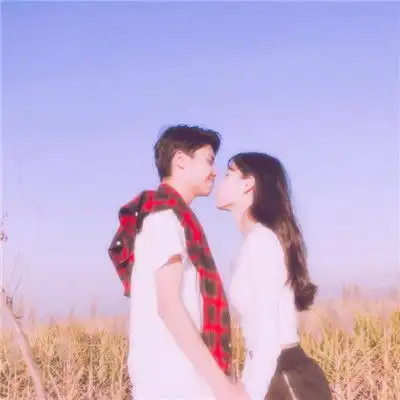  粉色唯美好看的情头一对