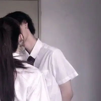  女生喜欢你,会给你什么暗示这3个尤为重要,直男请收下