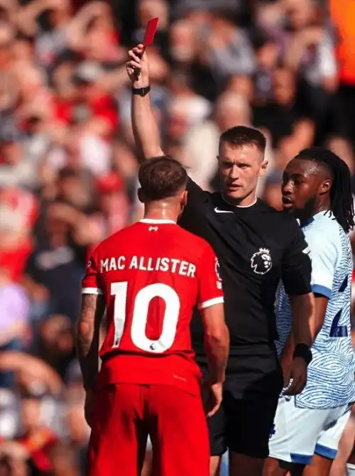  英超10人利物浦31逆转伯恩茅斯麦卡蹬踏染红日本队长首秀